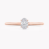 Laurel Petite Oval Verlobungsring