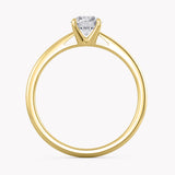 Verlobungsring Gelbgold mit Labordiamanten im Brillantschliff, handgefertigt von RYIA Fine Jewelry