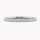 Ein Memoire Ring Weißgold mit Diamanten aus dem Labor von RYIA Fine Jewelry