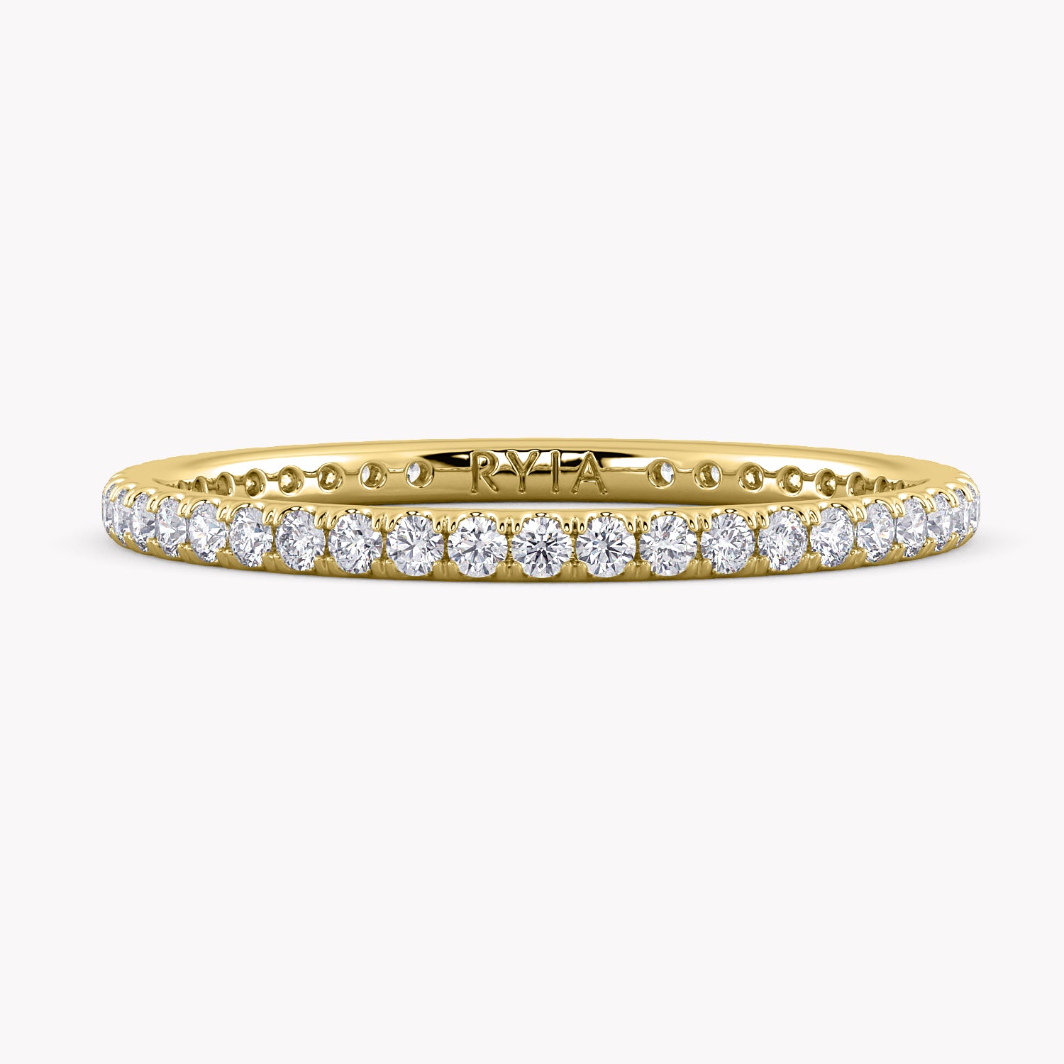 Ein Memoire Ring Gelbgold mit Diamanten aus dem Labor von RYIA Fine Jewelry