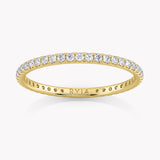 Ein Memoire Ring Gelbgold mit Diamanten aus dem Labor von RYIA Fine Jewelry