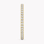Ein Memoire Ring Gelbgold mit Diamanten aus dem Labor von RYIA Fine Jewelry