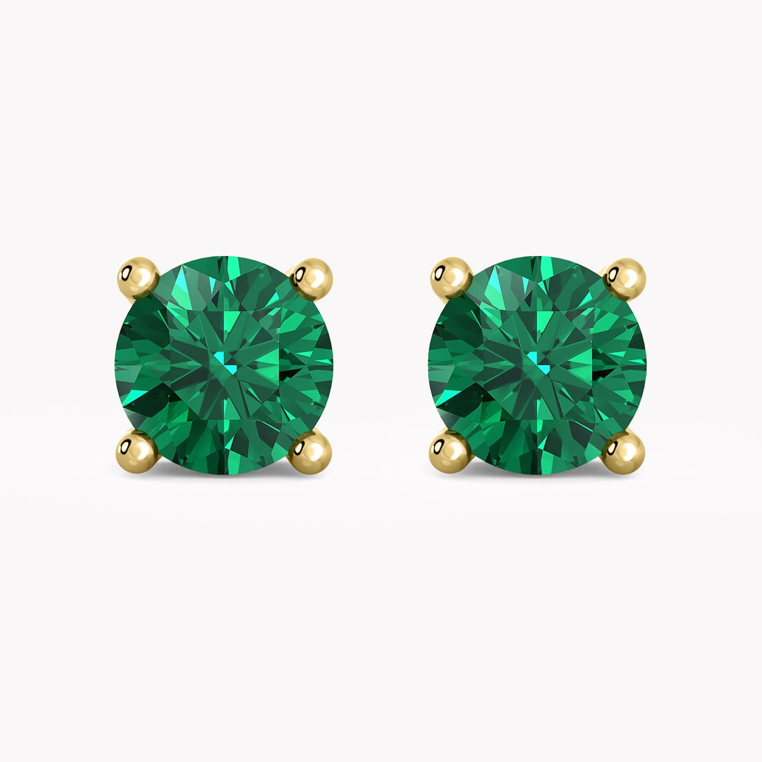 Smaragd Ohrstecker Gelbgold 585, handgefertigt von RYIA Fine Jewelry München