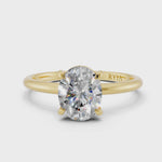 Olive Engagement Ring Yellow Gold with sustainable Lab-Grown Diamond in Oval Cut by RYIA Munich